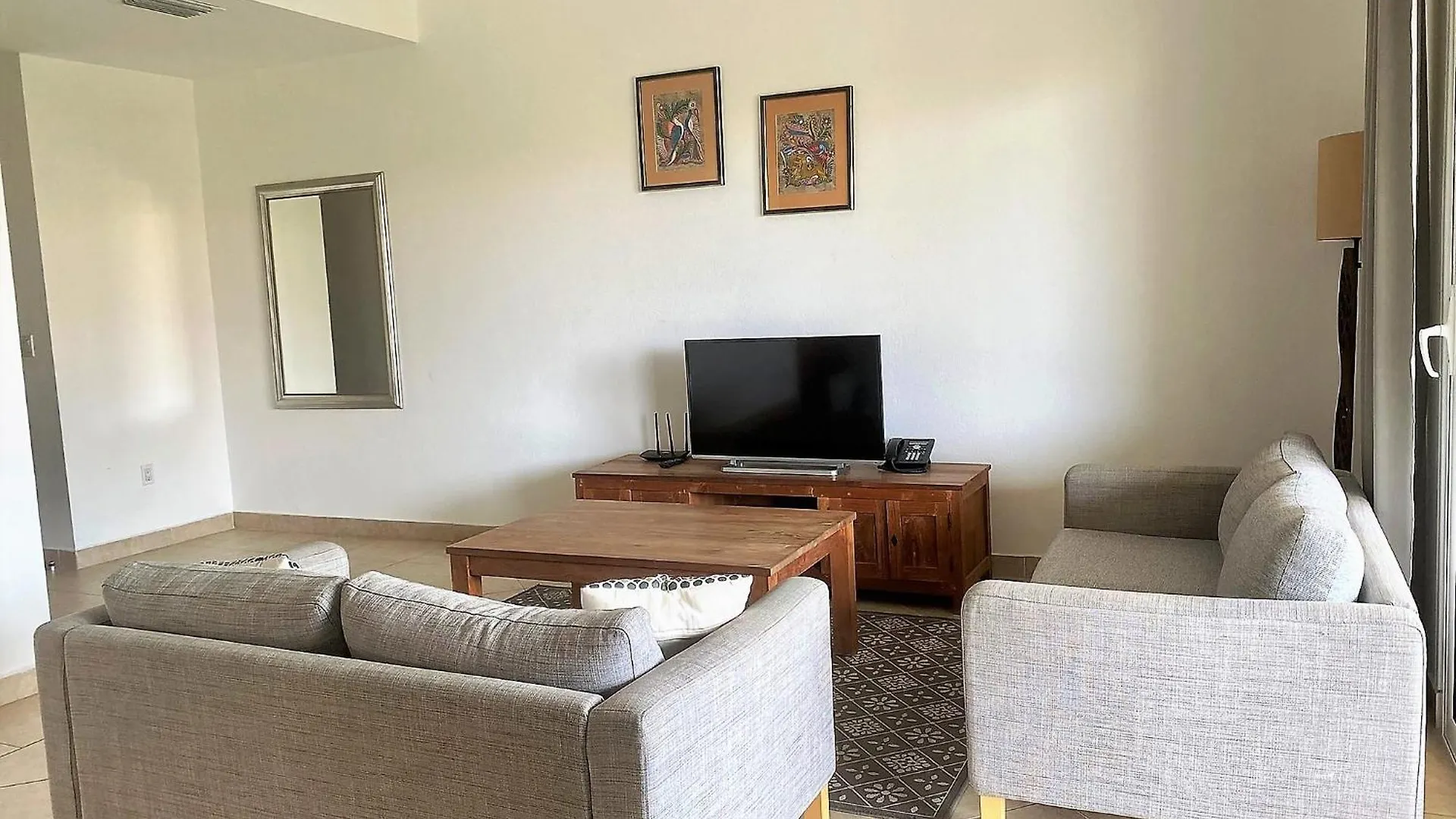 The Hotel Porto Cupecoy Philipsburg  0*, Philipsburg (Sint Maarten)